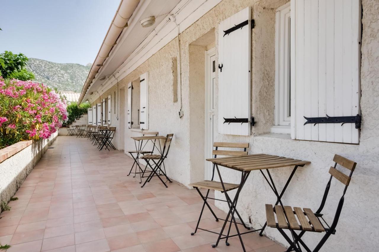 ホテル Le Provence ジェムノ エクステリア 写真